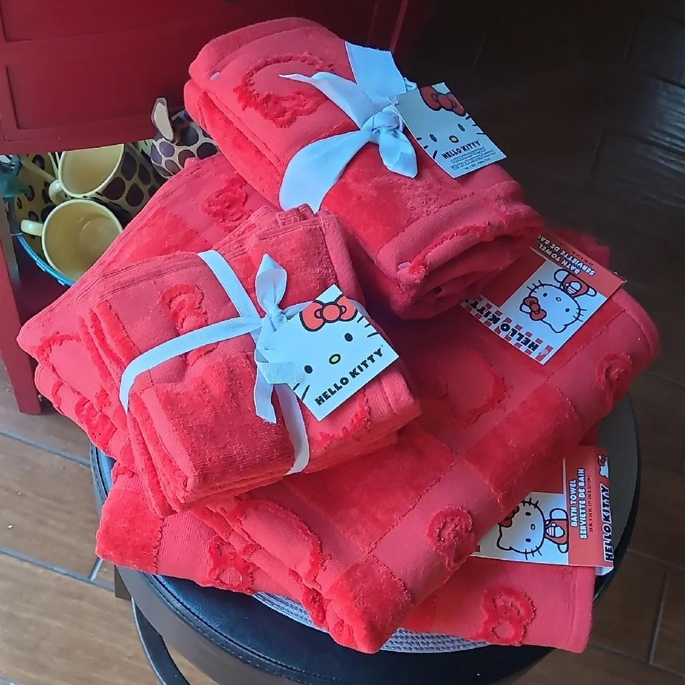 Hello Kitty Bath Towel Set